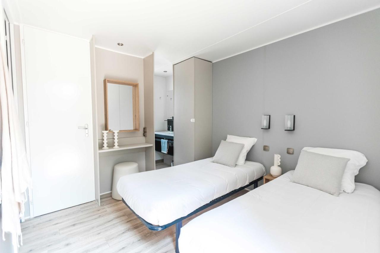Nova Lodges Grimaud Exterior photo