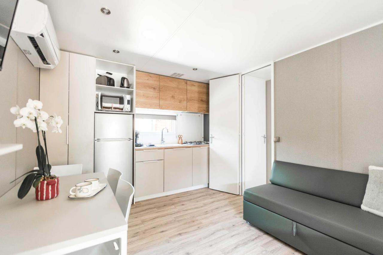 Nova Lodges Grimaud Exterior photo